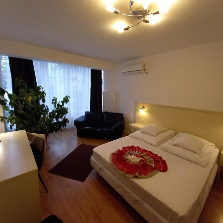Pensiunea Riunione Braşov Buitenkant foto