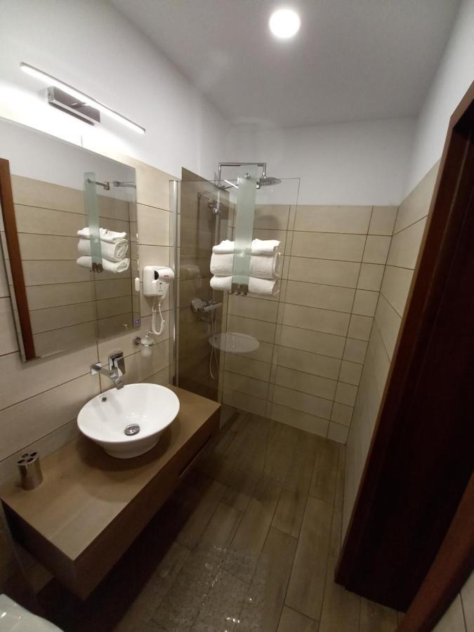 Pensiunea Riunione Braşov Buitenkant foto