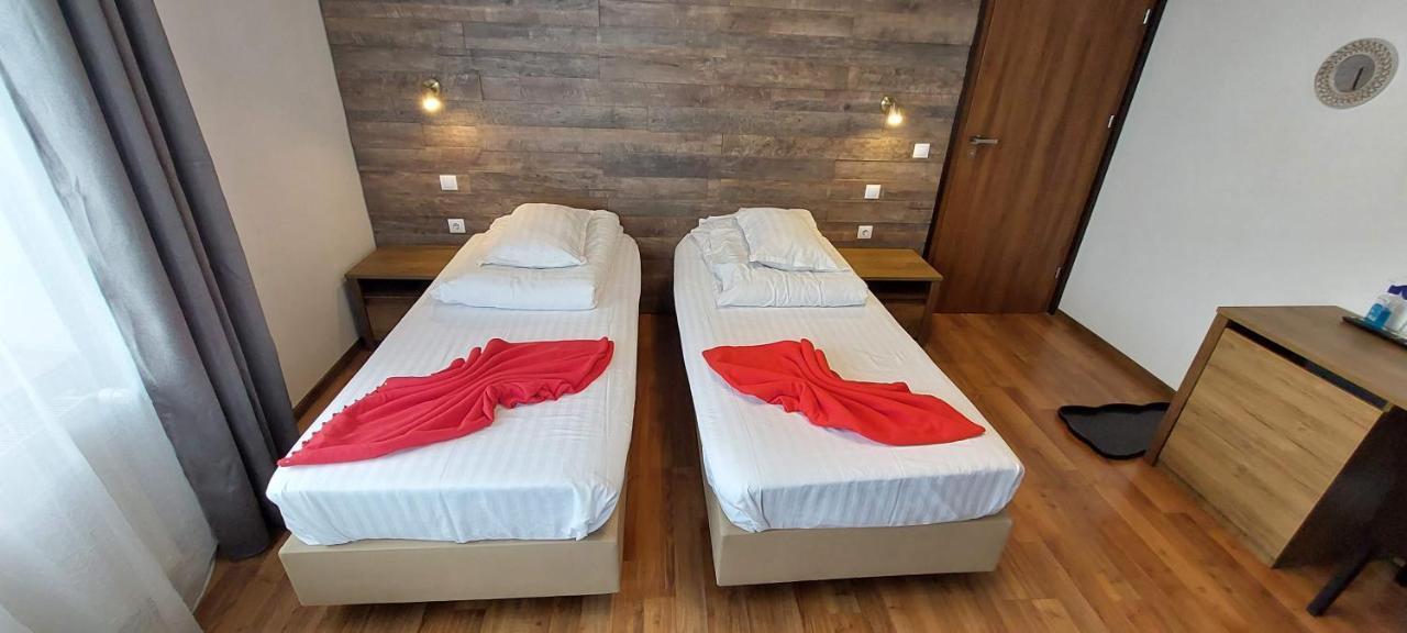 Pensiunea Riunione Braşov Buitenkant foto