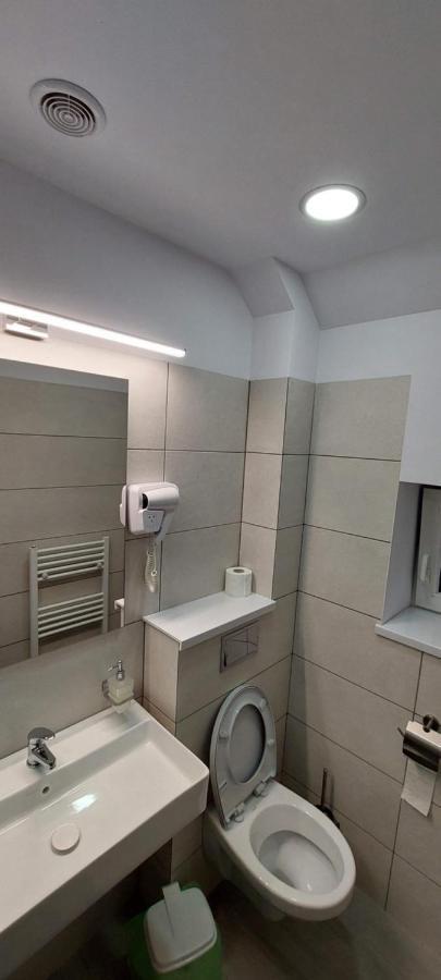 Pensiunea Riunione Braşov Buitenkant foto