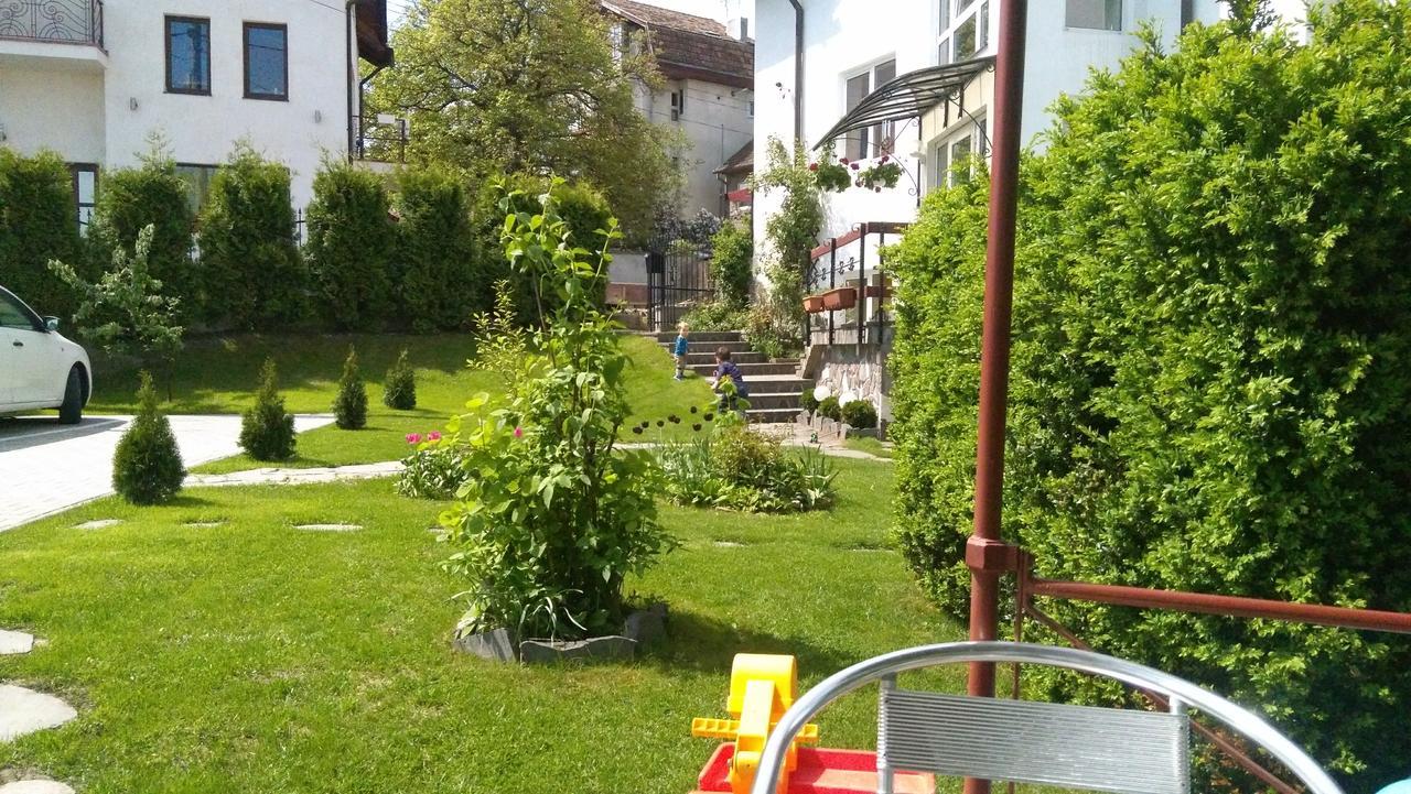 Pensiunea Riunione Braşov Buitenkant foto