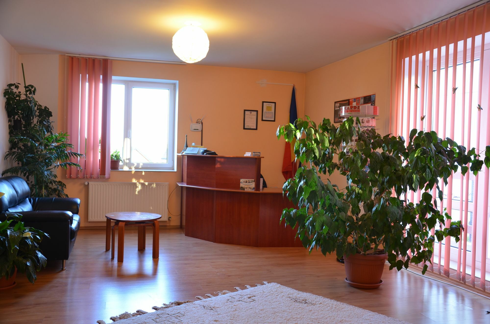 Pensiunea Riunione Braşov Buitenkant foto